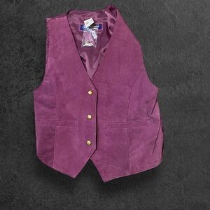 Men’s purple beyond leather brand vest NWT